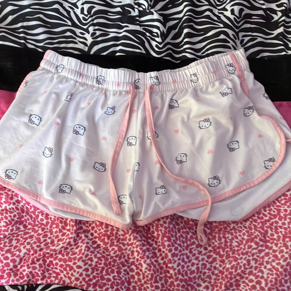 Large hello kitty shorts but fit for medium
